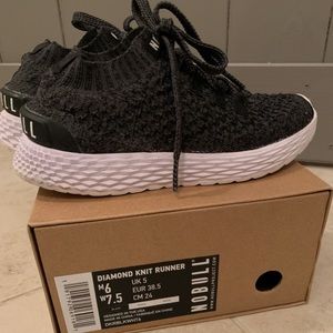 NoBull Diamond Knit Runner